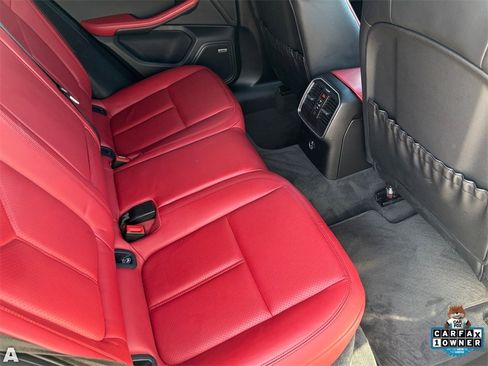 Used 2021 Porsche Macan S image 10