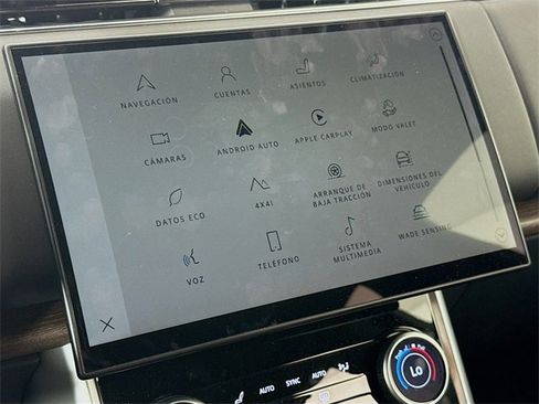 Certified 2023 Land Rover Range Rover SE image 15