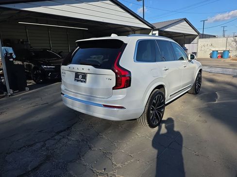 New 2026 Volvo XC90 T8 Ultra image 13