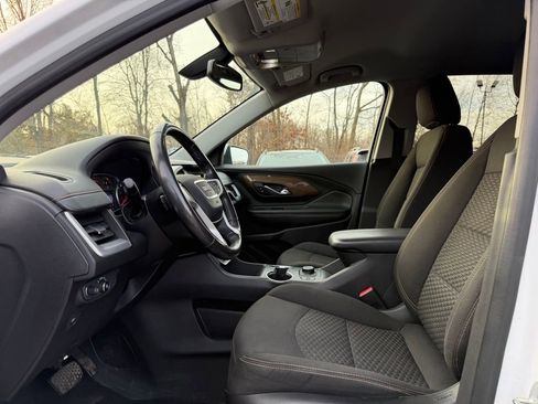 Used 2019 GMC Terrain SLE w/ Driver Convenience Package image 18