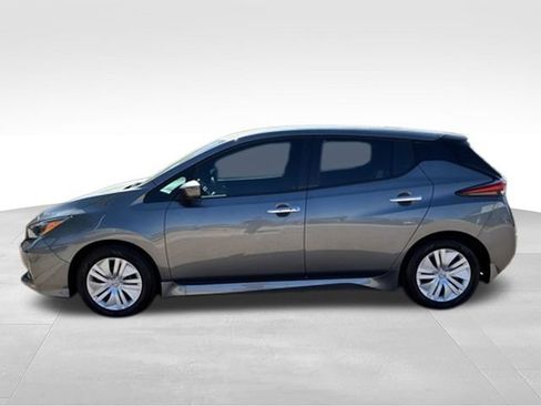 Certified 2025 Nissan Leaf S FWD image 6
