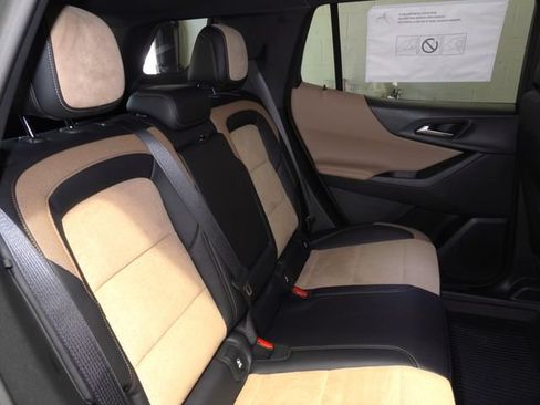 New 2026 Chevrolet Equinox ACTIV w/ Convenience Package III FWD image 43