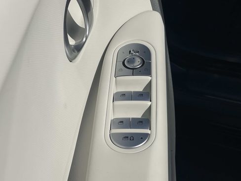 Certified 2024 Hyundai Ioniq 5 SEL image 23