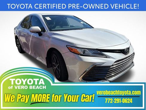 Used 2023 Toyota Camry XLE image 1