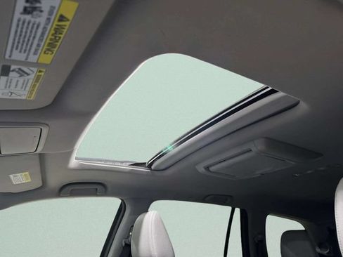 Used 2016 Honda Pilot Touring image 24
