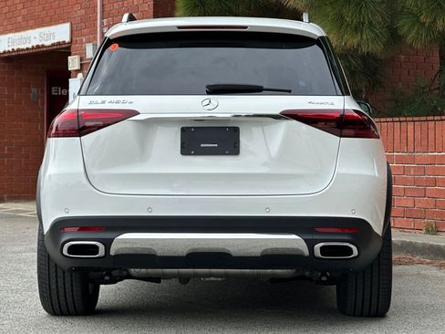 New 2026 Mercedes-Benz GLE 450e 4MATIC image 5
