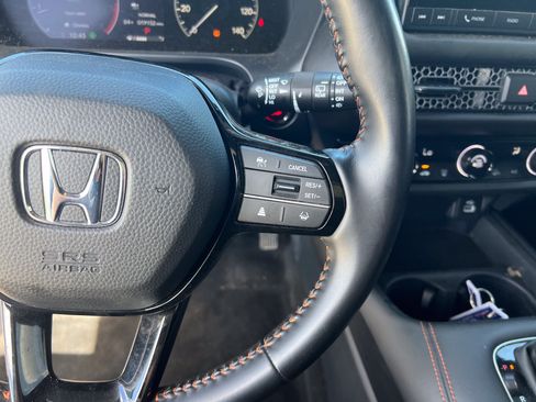 Used 2025 Honda HR-V Sport image 18