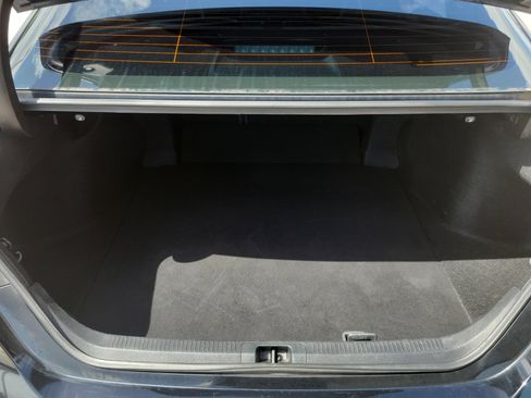 Used 2018 Toyota Camry SE w/ Convenience Package image 7