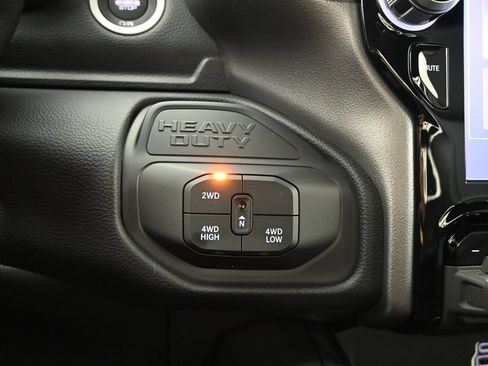 Used 2026 RAM 3500 Big Horn AWD/4WD image 31