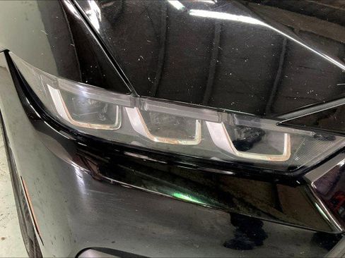 Used 2024 Ford Mustang Coupe image 27