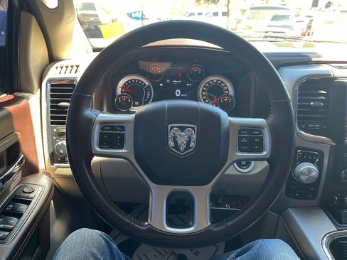 Used 2017 RAM 1500 Laramie w/ Convenience Group image 18