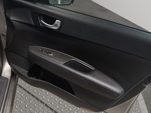 Used 2017 Kia Optima LX FWD image 18
