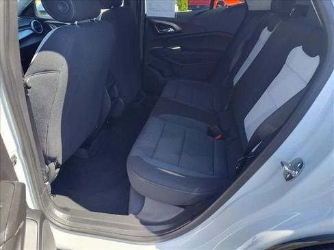 Certified 2026 Chevrolet Trax LS w/ LS Convenience Package FWD image 7