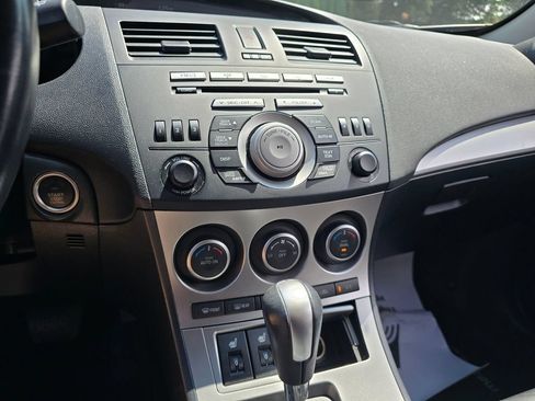 Used 2010 MAZDA MAZDA3 s Grand Touring FWD image 19