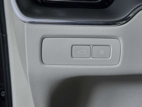 Used 2025 Volvo XC60 T8 Core w/ Protection Package Premier image 10