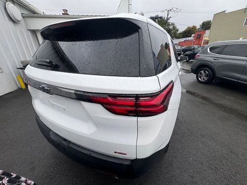 Used 2023 Chevrolet Traverse RS image 5