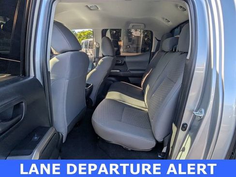 Used 2022 Toyota Tacoma SR5 w/ Technology Package image 6