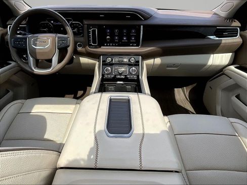Used 2021 GMC Yukon Denali AWD/4WD image 7