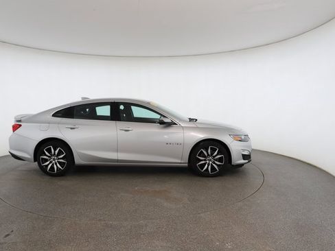 Used 2020 Chevrolet Malibu RS image 23