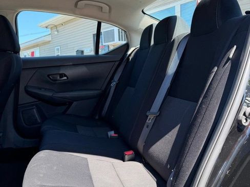 Used 2024 Nissan Sentra SV FWD image 11
