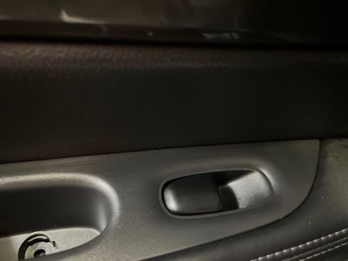 Used 2017 Nissan Rogue SV AWD/4WD image 40