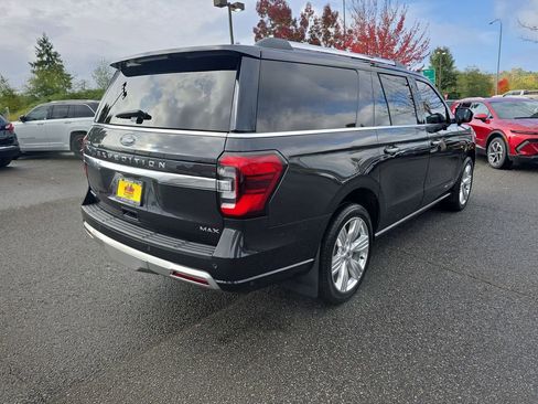 Used 2024 Ford Expedition Max Platinum image 6