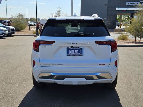 Used 2026 GMC Terrain Denali AWD/4WD image 4