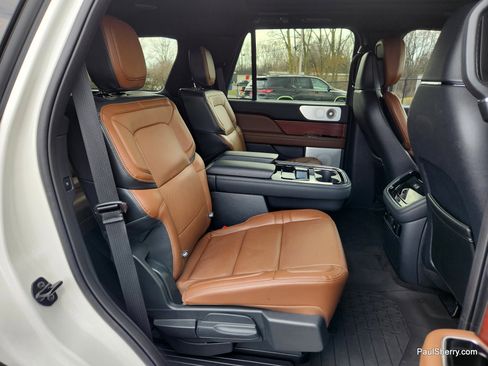 Used 2023 Lincoln Navigator Reserve image 49