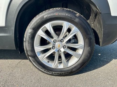 Used 2023 Chevrolet TrailBlazer LS FWD image 12