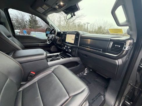 Used 2023 Ford F350 Lariat image 28