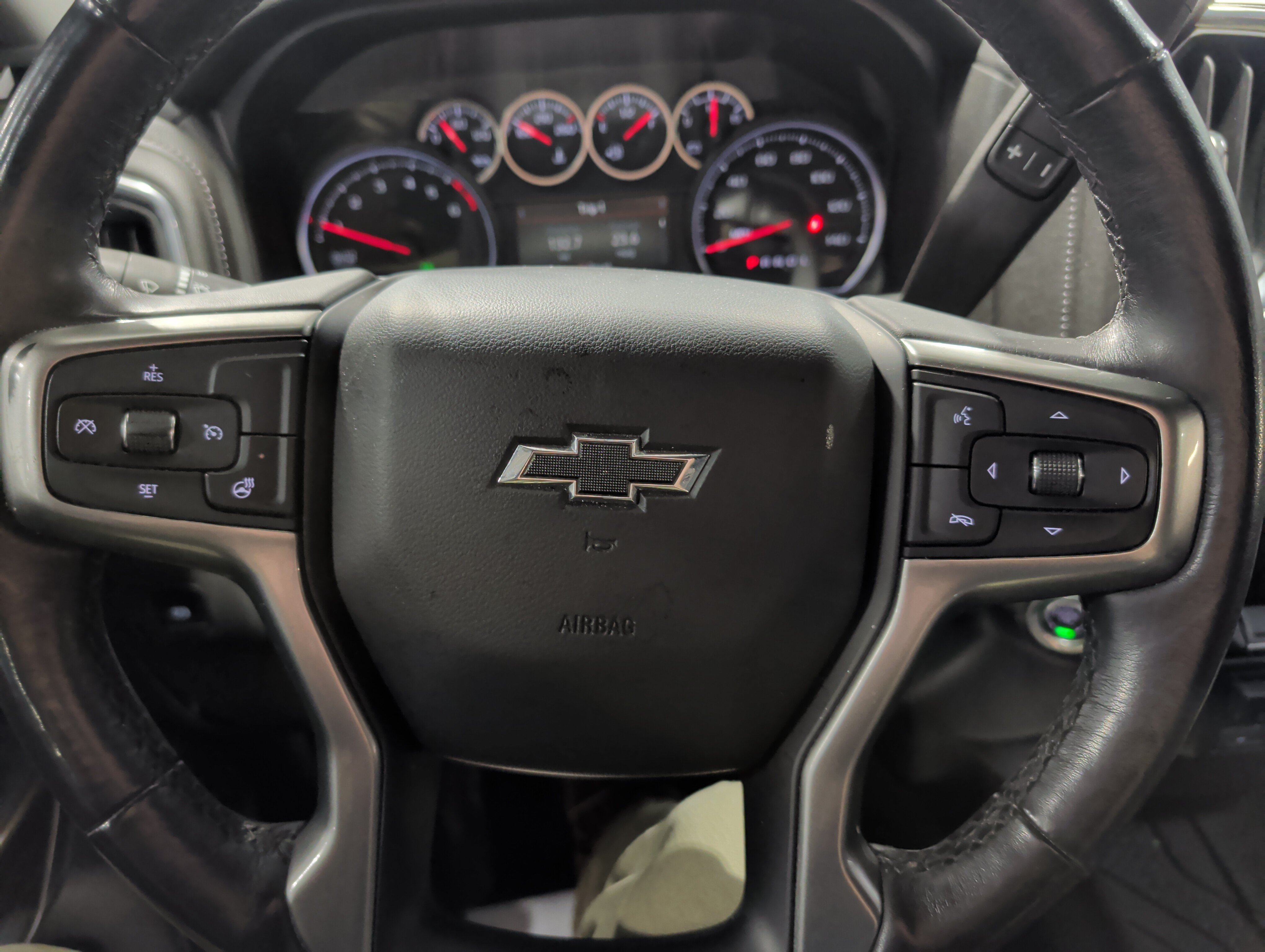Used 2021 Chevrolet Silverado 1500 RST AWD/4WD image 10