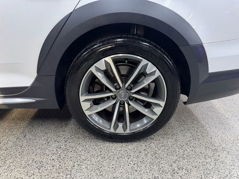 Used 2017 Audi A4 2.0T allroad Premium w/ Convenience Package image 38