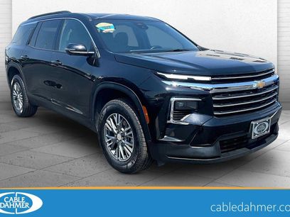 Used 2024 Chevrolet Traverse LT