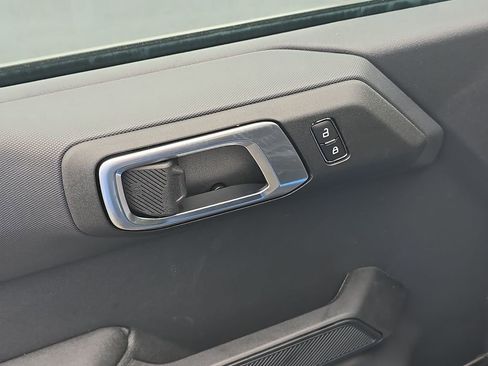 New 2025 Ford Bronco 4-Door AWD/4WD image 14