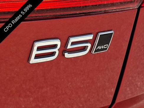 Certified 2024 Volvo XC60 B5 Plus w/ Protection Package Premier AWD/4WD image 34