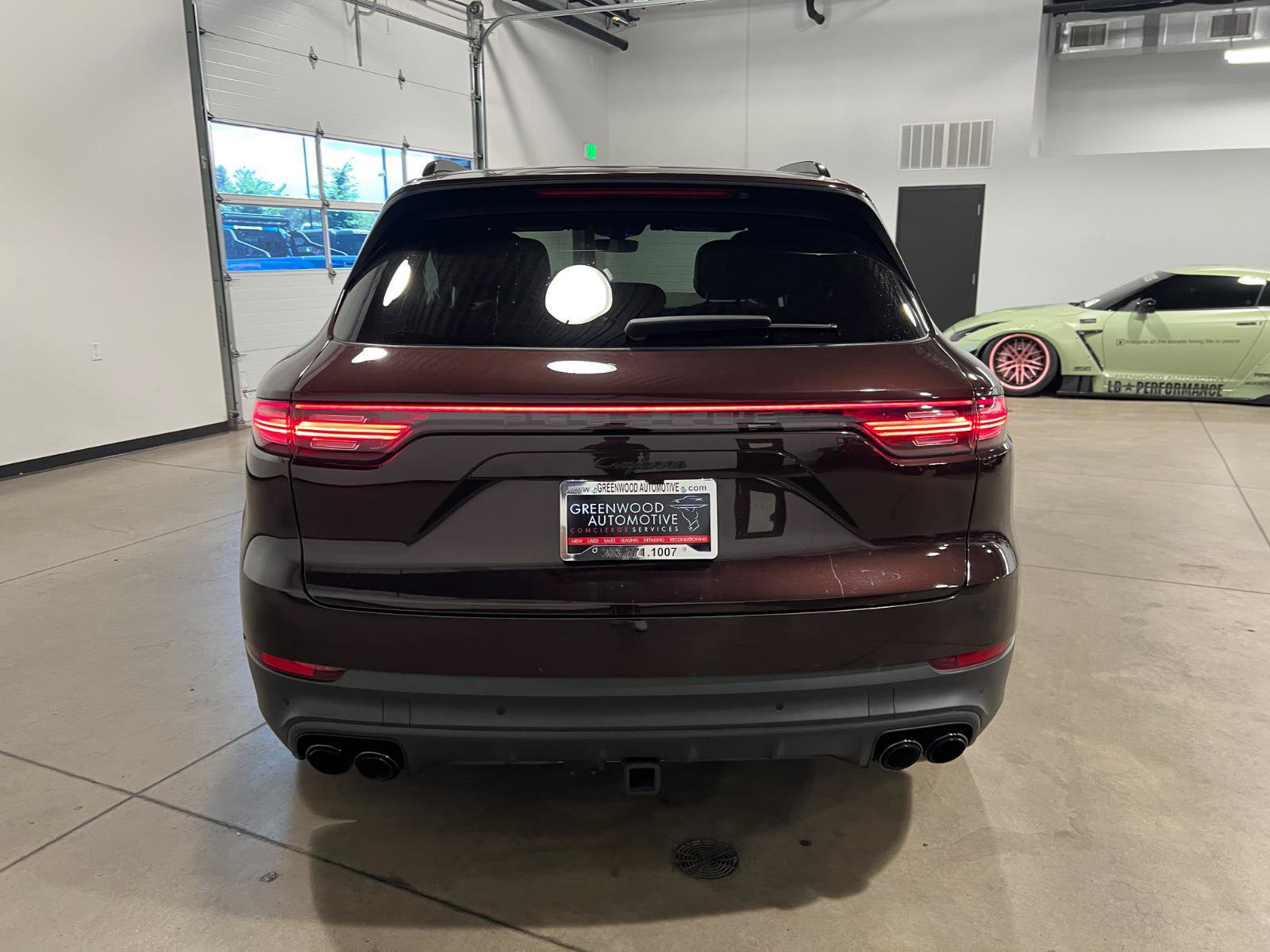 Used 2023 Porsche Cayenne Platinum Edition AWD/4WD image 4