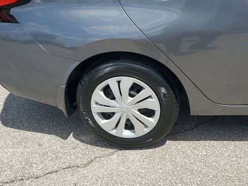 Used 2021 Nissan Versa S FWD image 5
