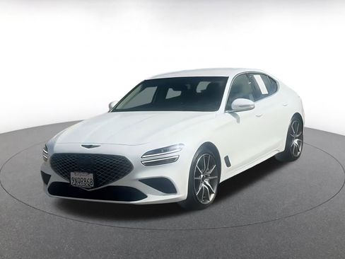 Used 2025 Genesis G70 2.5T image 8