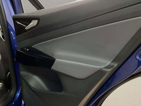 Used 2022 Volkswagen ID.4 Pro S image 39