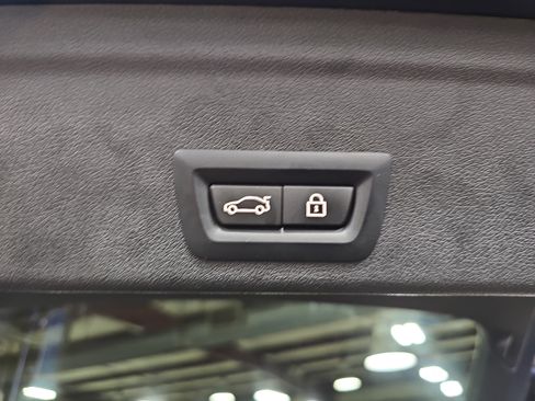 Certified 2023 BMW X6 xDrive40i w/ M Sport Package image 13