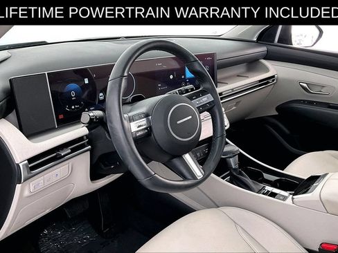 Used 2025 Hyundai Tucson SEL FWD image 16