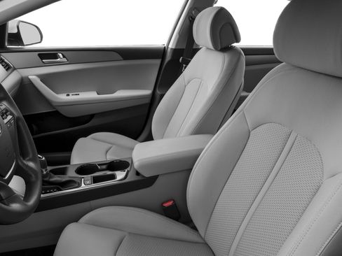 Used 2017 Hyundai Sonata SE FWD image 8