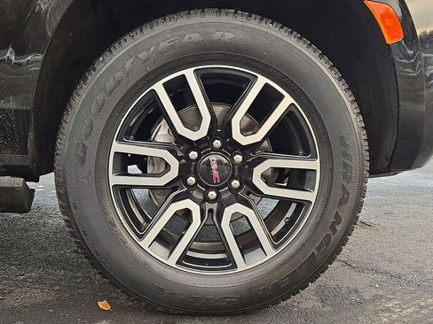 Certified 2022 GMC Yukon XL AT4 w/ Max Trailering Package image 27