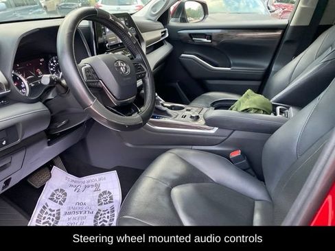Used 2020 Toyota Highlander Limited AWD/4WD image 8