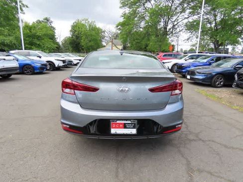 Used 2019 Hyundai Elantra Value Edition w/ Cargo Package FWD image 5