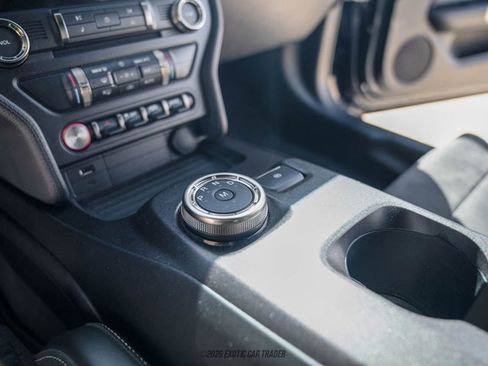 Used 2022 Ford Mustang Shelby GT500 w/ Technology Package image 34