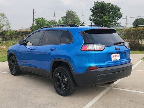 Used 2020 Jeep Cherokee Latitude Plus FWD image 7