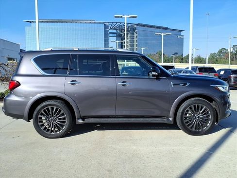 Used 2024 INFINITI QX80 Sensory image 5