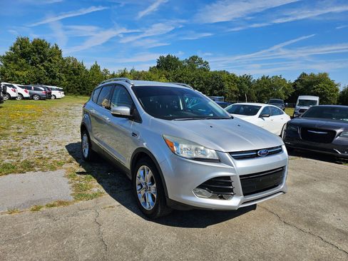 Used 2014 Ford Escape Titanium image 2
