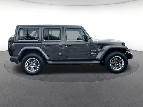 Certified 2020 Jeep Wrangler Unlimited Sahara AWD/4WD image 7
